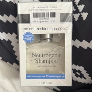 Neutrogena Clarifying Shampoo anti-residue formula